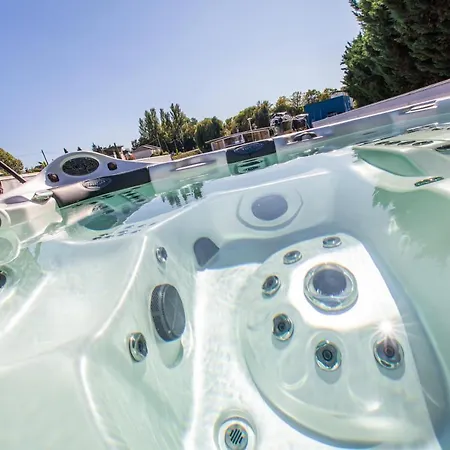 Πλωτό κατάλυμα La Peniche